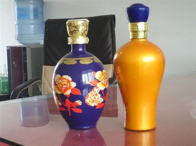 供應噴涂酒瓶【13912045688】-中華包裝瓶網(wǎng)-專業(yè)的瓶子、瓶蓋交易網(wǎng)站